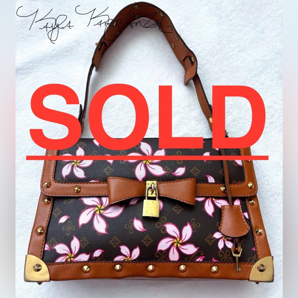 ✨ULTRA RARE DIOPHY BAG PINK CHERRY BLOSSOM TRUNK BAG GOLD LOCK BOW✨
